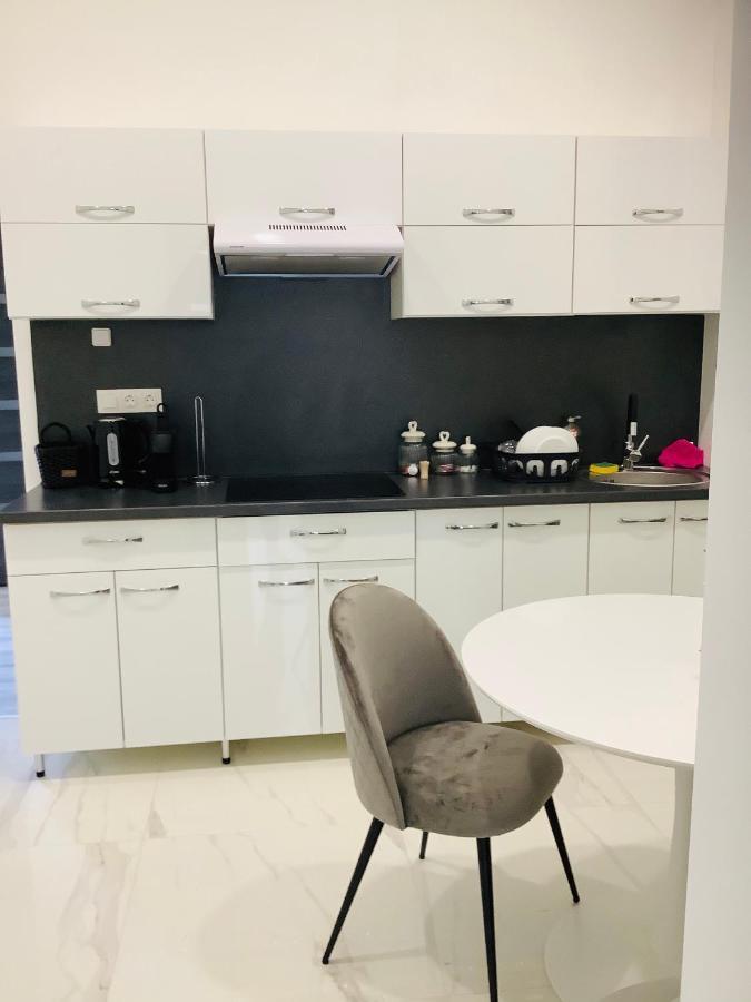 Belvarosi Apartman 1 Apartment Miskolc Luaran gambar