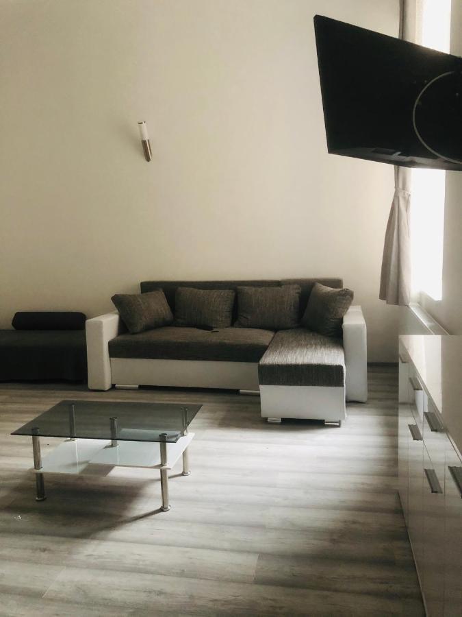 Belvarosi Apartman 1 Apartment Miskolc Luaran gambar